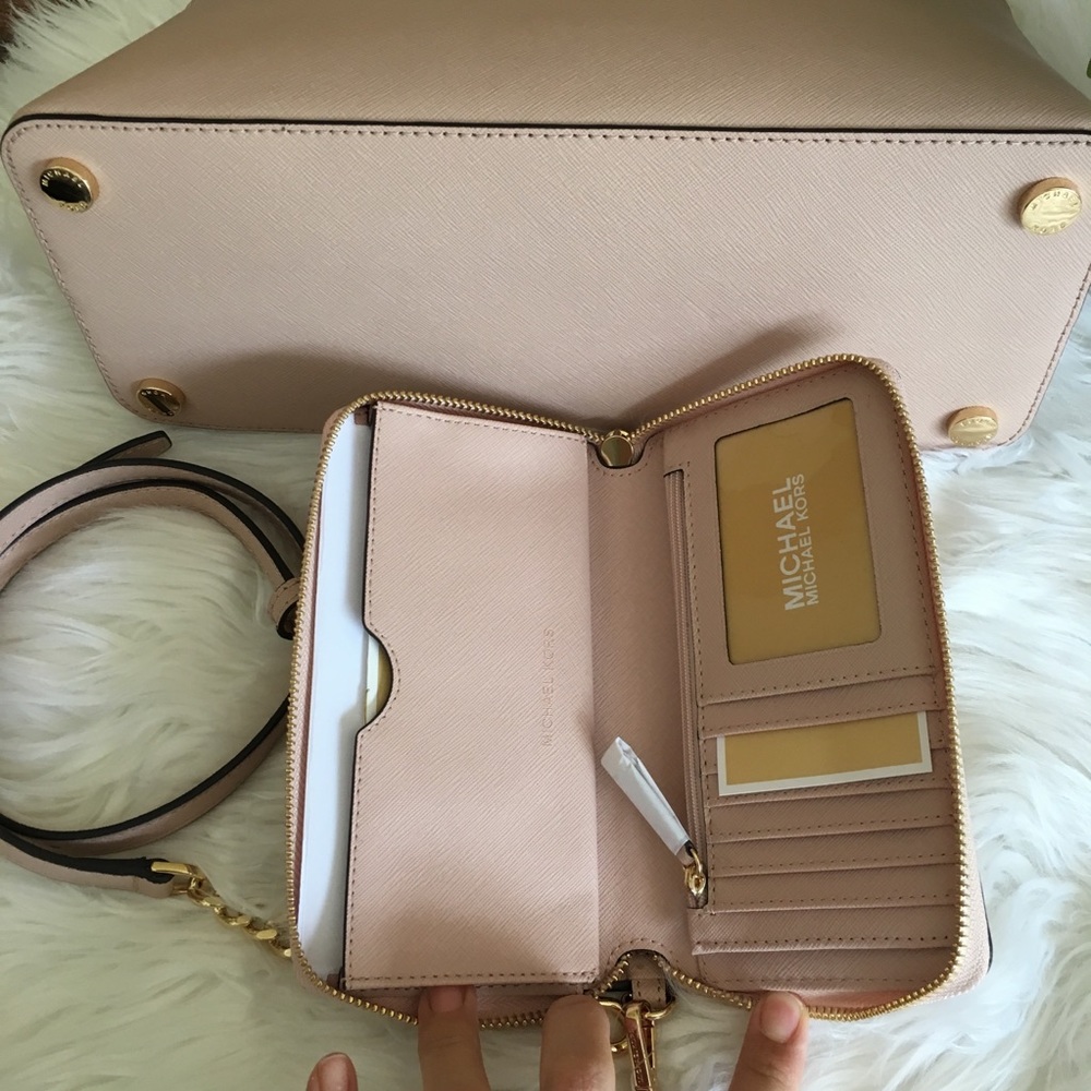 Firm❗️Michael Kors Large Emmy Satchel & wallet - Picture 3 of 8